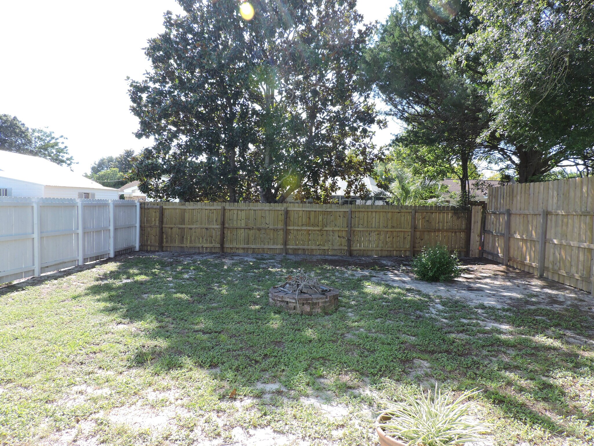 Building Photo - 121 Half Acre Ln