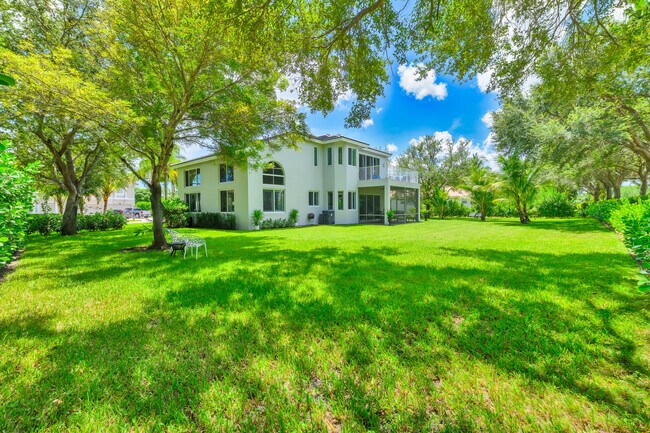 Building Photo - 4661 Manderly Dr