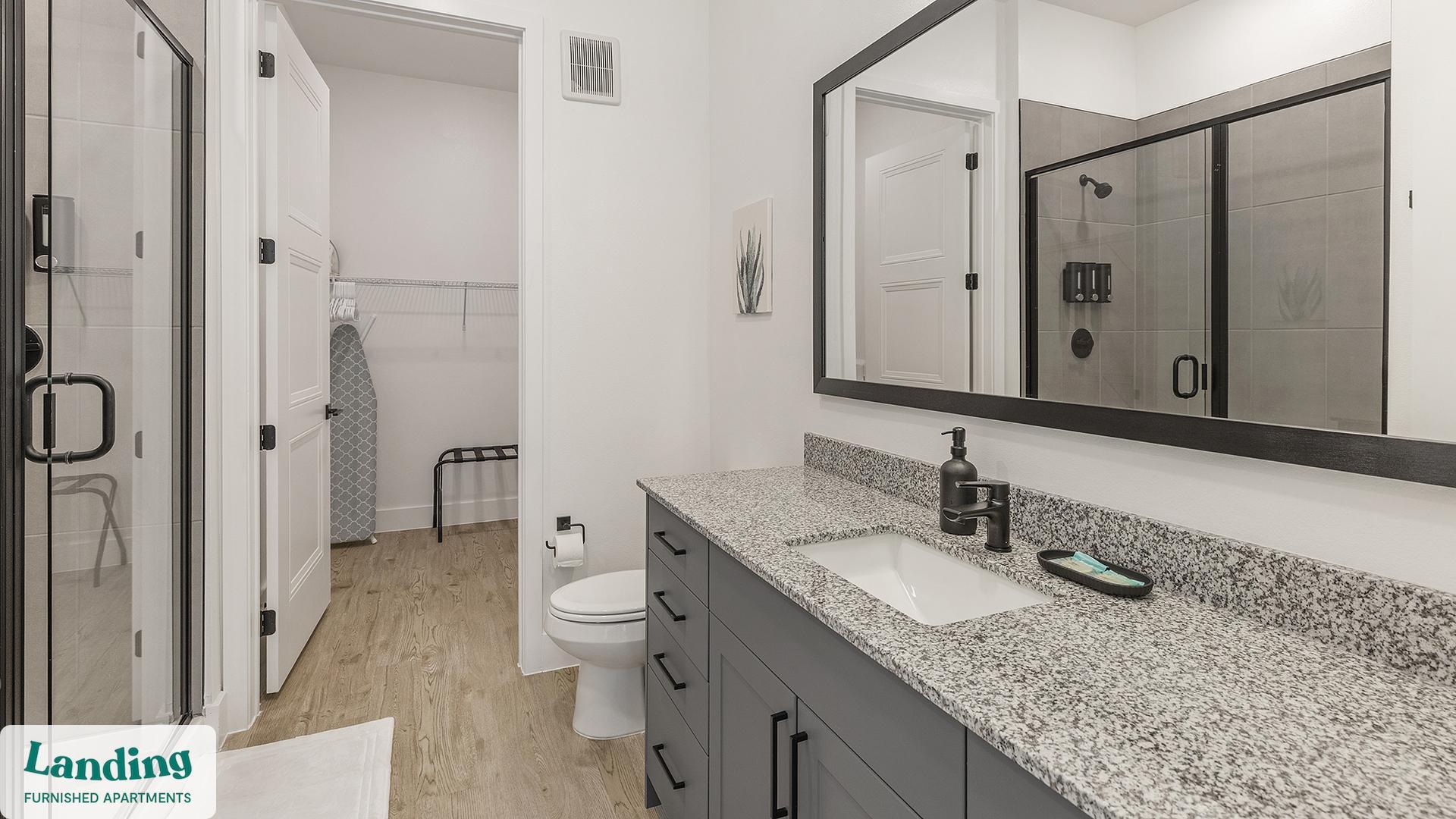 Building Photo - 650 E Sycamore St