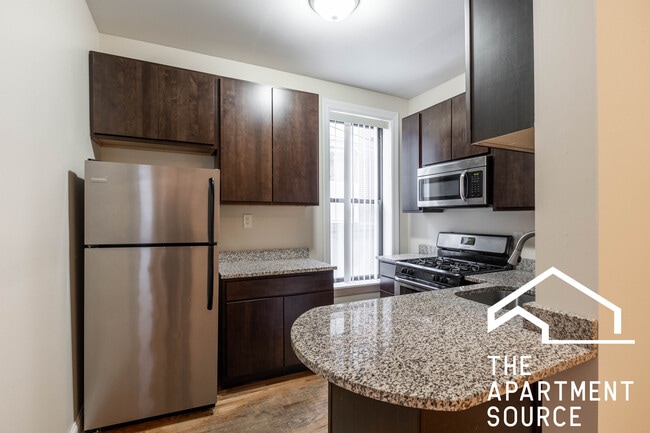 Building Photo - 1224 N Dearborn St