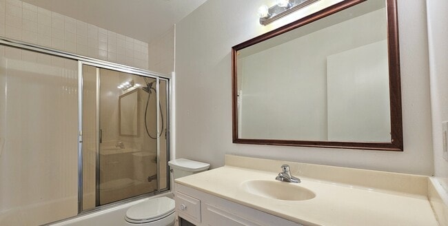 Building Photo - 2344 Canyon Park Dr