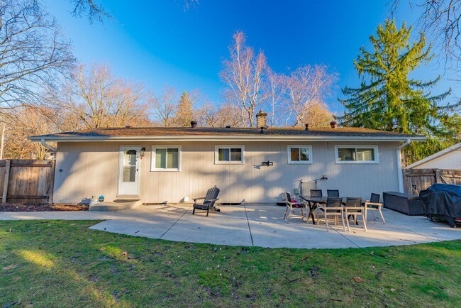 Building Photo - 4609 Waukesha St