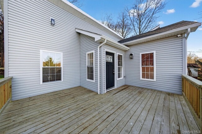 Building Photo - 19 Grandview Trail