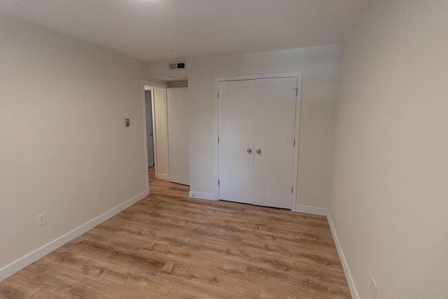 Building Photo - 3310 Belle Meade Dr