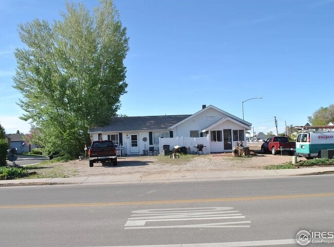 Building Photo - 104 7th St