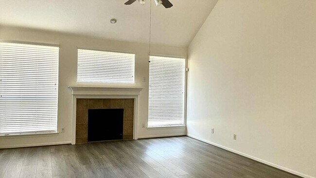 Building Photo - 17614 Wind Mist Ln