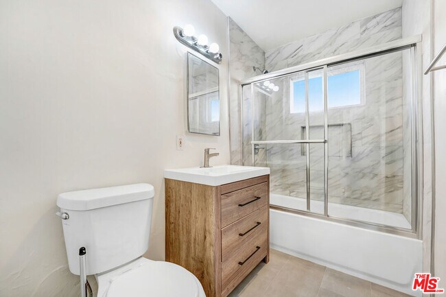 Building Photo - 1908 12th St