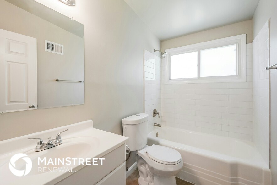 Building Photo - 100 Taney Dr