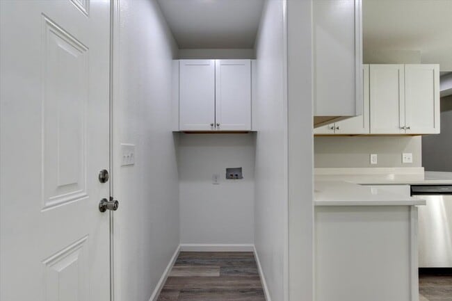 Building Photo - 205 Elysian Hills Dr