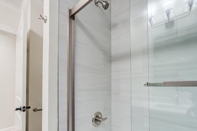 Building Photo - 2602 24th St