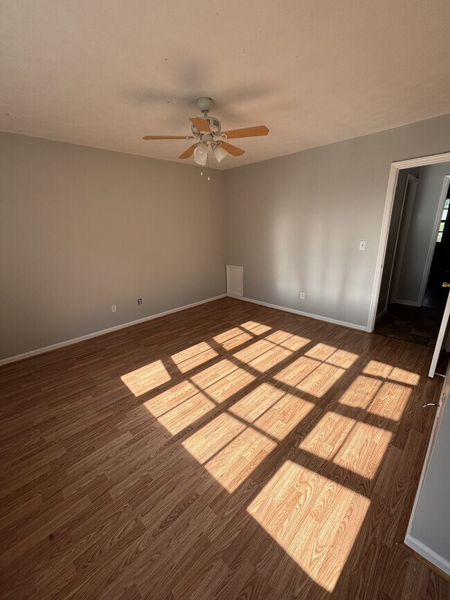 Building Photo - 201 Southway Garden Rd