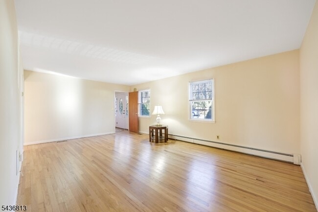 Building Photo - 68 Colgate Ave