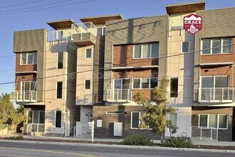 Building Photo - 3360 W 38th Ave