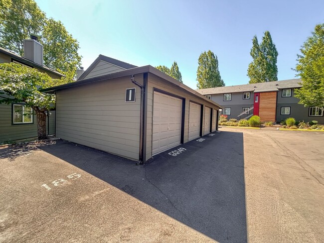Building Photo - 1BD 1BA Single Level Condo + Fireplace + 1 Car Garage + Fitness Center + Tennis Courts + Communit...