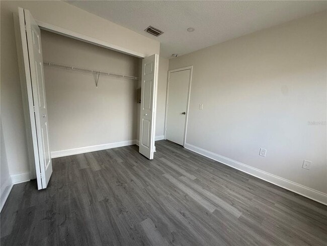 Building Photo - 4105 Waterside Island Ct