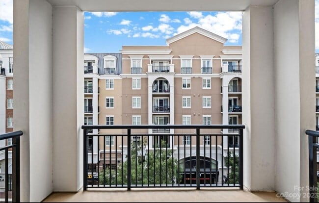 Building Photo - 4625 Piedmont Row Dr