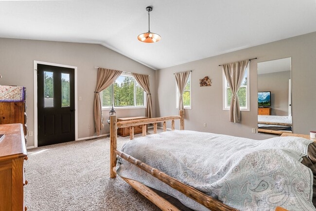 Building Photo - Private Country Living on 20 Acres in Somers