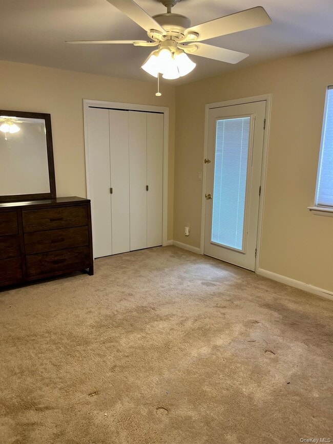 Building Photo - 1102 Scenic Ln