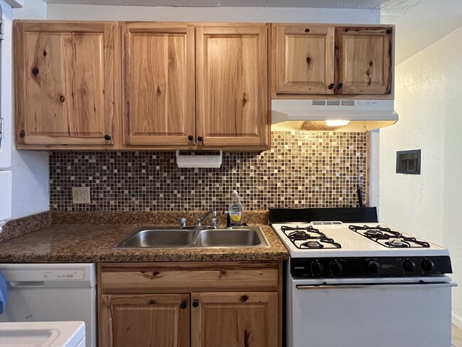 Building Photo - 2-Bedroom For Lease