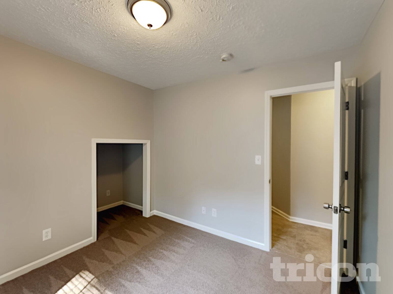 Building Photo - 2210 Burr Ct