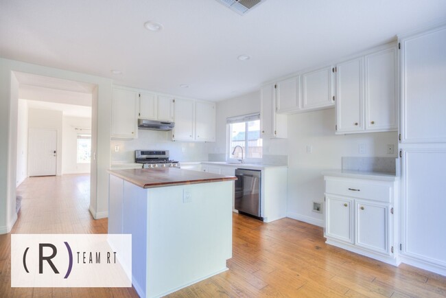 Building Photo - A Captivating and Charming 2 Story Home Ne...