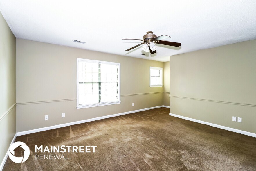 Building Photo - 1422 Hawkcrest Cove N