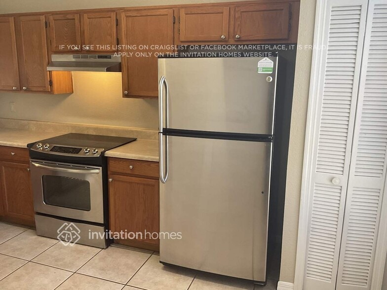 Building Photo - 105 River Chase Dr