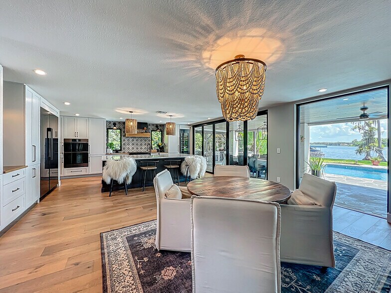 Dining Room - 281 Shell Pt E