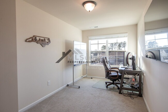 Building Photo - 1119 Southpoint Trl