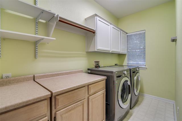 Building Photo - 6217 Palomino Dr