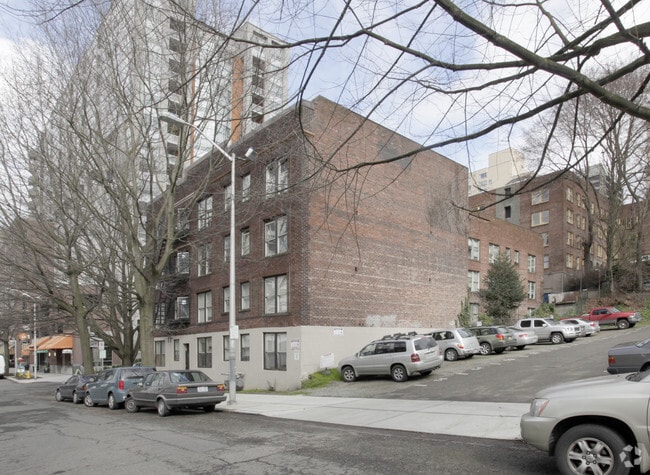 Building Photo - Clarwood Apartments