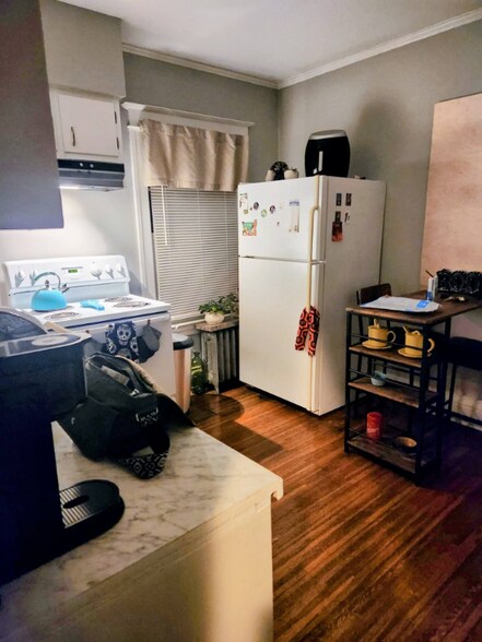 Building Photo - 770 Winton Rd