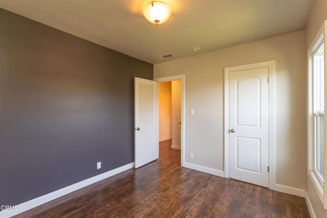 Building Photo - 854 Oneonta Dr