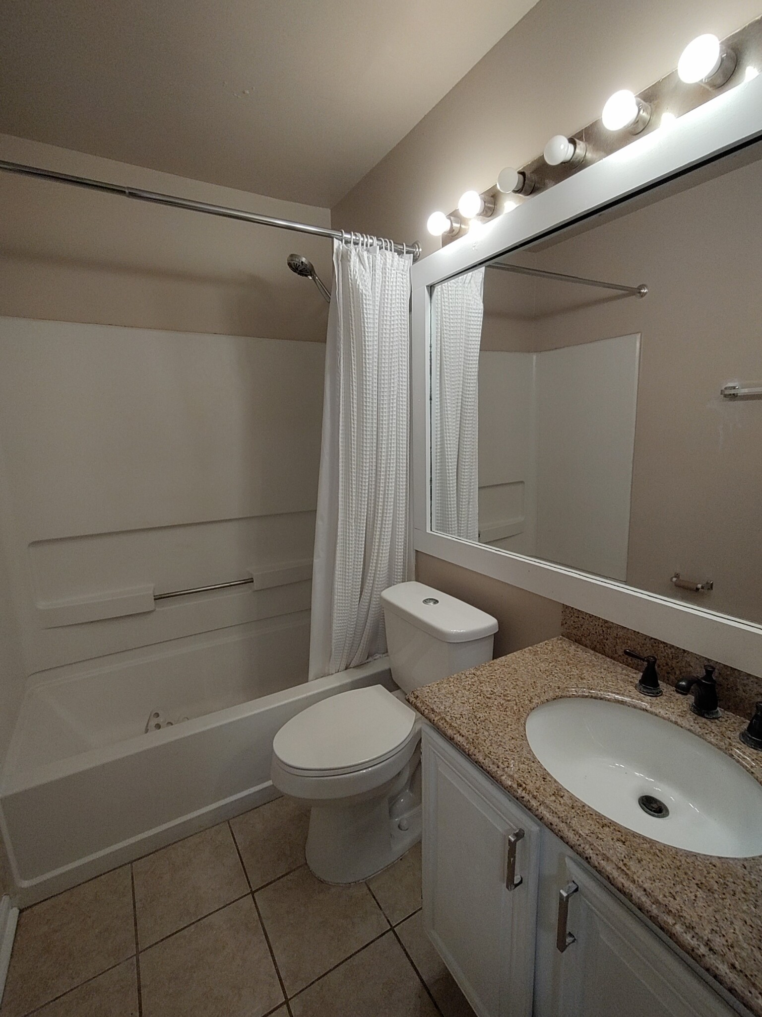 Building Photo - 9548 University Terrace Dr