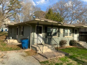 Building Photo - 203 Crisman St