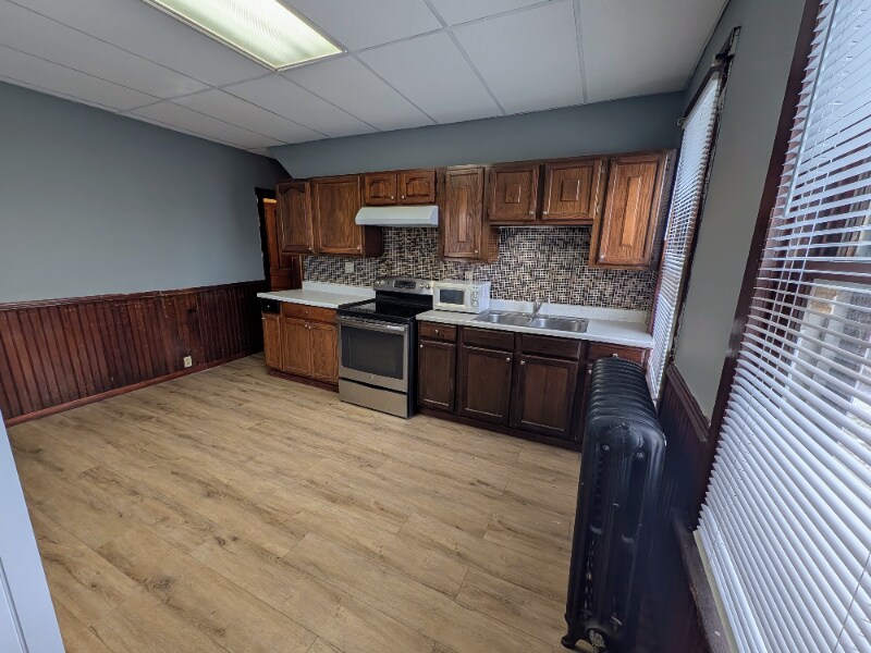 Building Photo - 214-214 S Front St