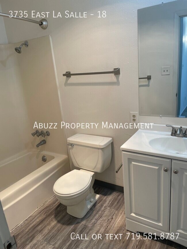 Building Photo - Willow Ridge