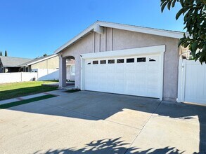 Building Photo - Mission Viejo Lease – 3 Bedrooms, 2 Bathrooms + Bonus Room