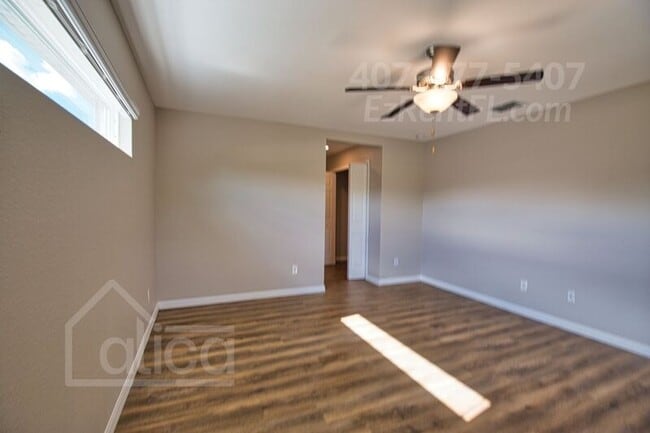 Building Photo - 2905 3rd St SW