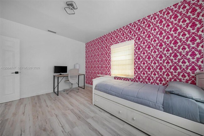 Building Photo - 1050 Harrison St