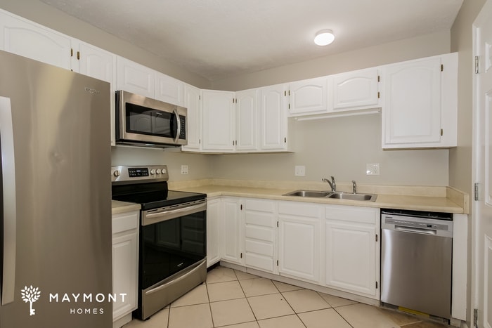 Building Photo - 7906 W 87th St