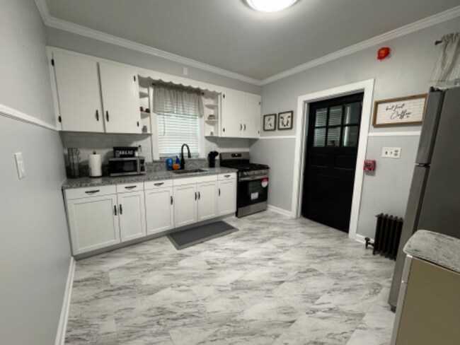 Building Photo - 207 W Nesquehoning St