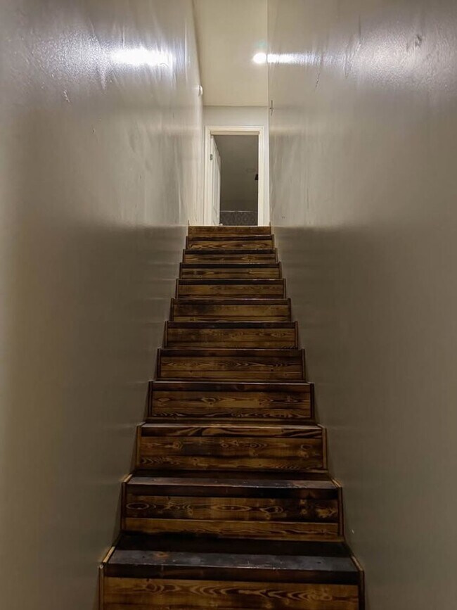 Building Photo - Townhouses - Exeter, MO