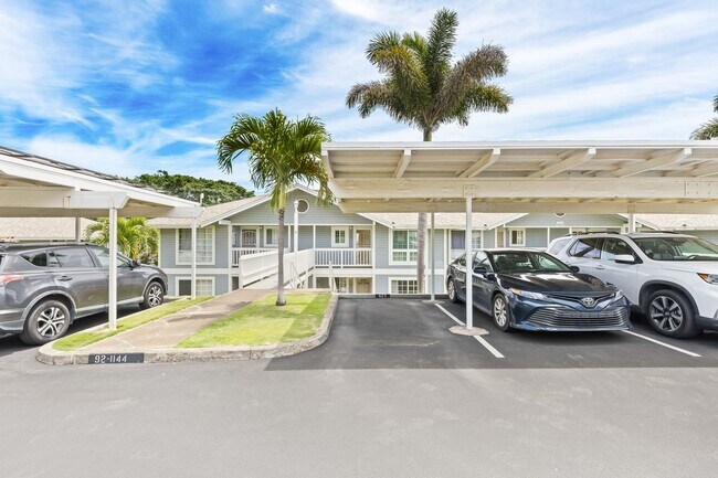 Building Photo - Ocean-View 2BR Townhome at Makakilo Cliffs | Pet-Friendly + 2 Covered Parking