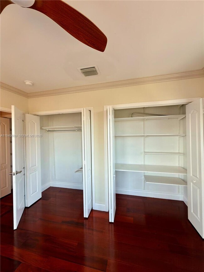 Building Photo - 2501 SW 37th Ave