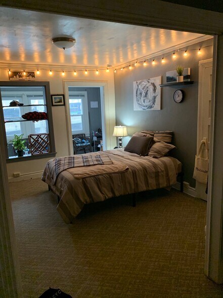 Studio Space - 623 State St
