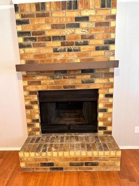 Fireplace in Living room - 7720 Sable Ln
