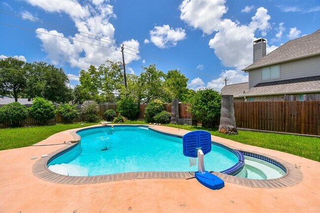 Building Photo - 7719 Apache Plume Dr