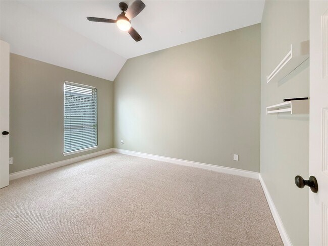 Building Photo - 28173 Knight Peak Dr