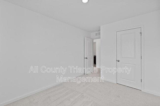 Building Photo - 3105 Vitner Dr